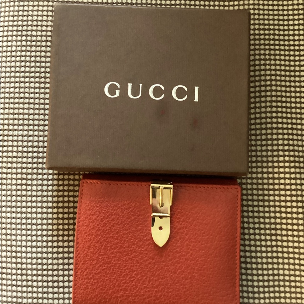 Authentic preloved Gucci Small Leather Wallet